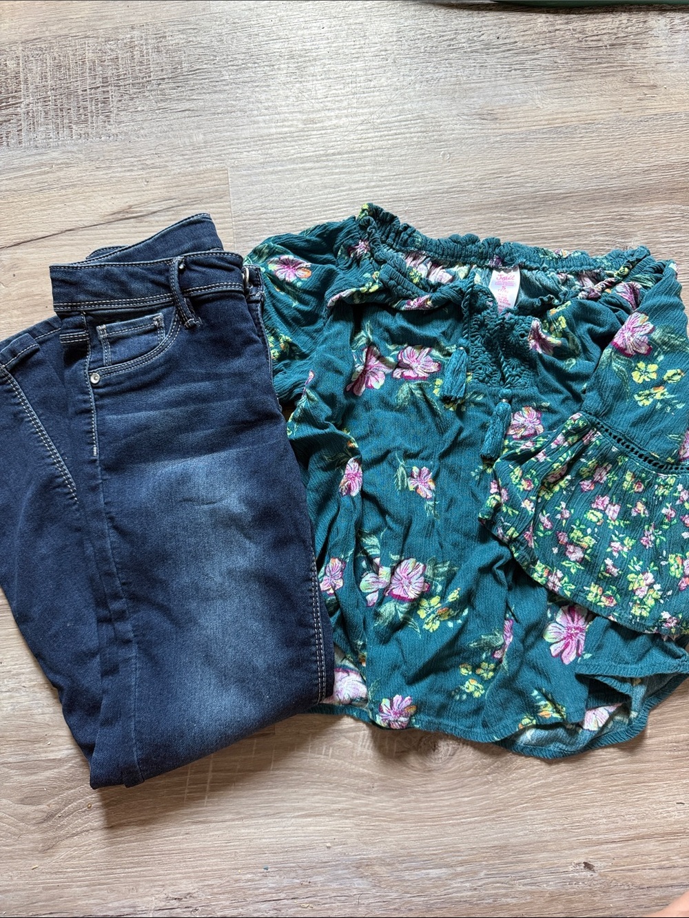 Youth Dark Blue Denim Jeans - Teal Floral Top Bundle